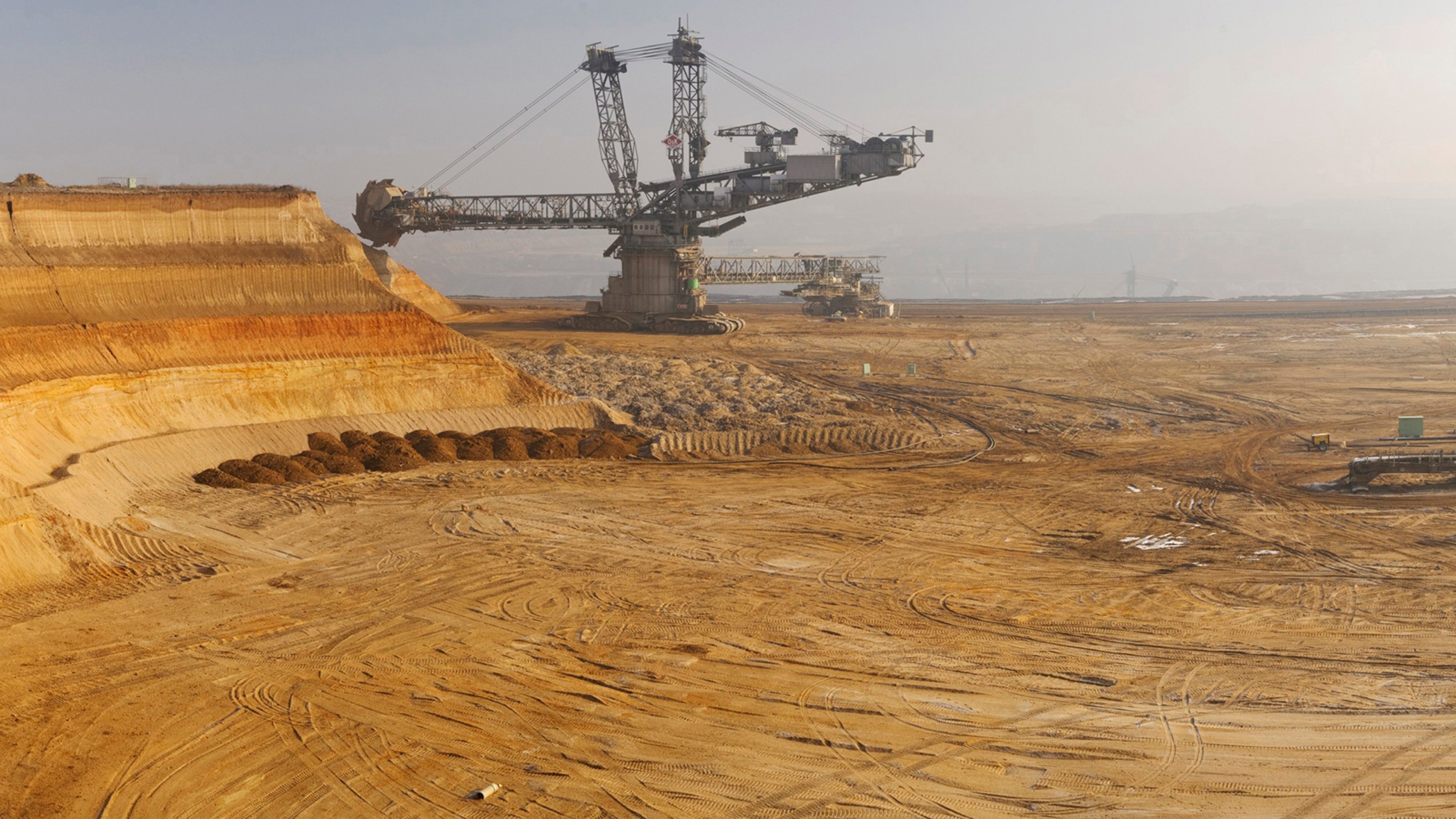 open-cast-mining-bantycock-quarry-euro-demolition